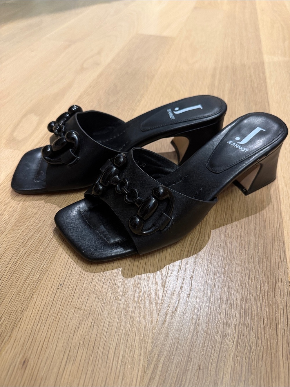 Handmade Italian Black Leather Chain-Detail Mules